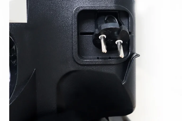 自動電線捲軸